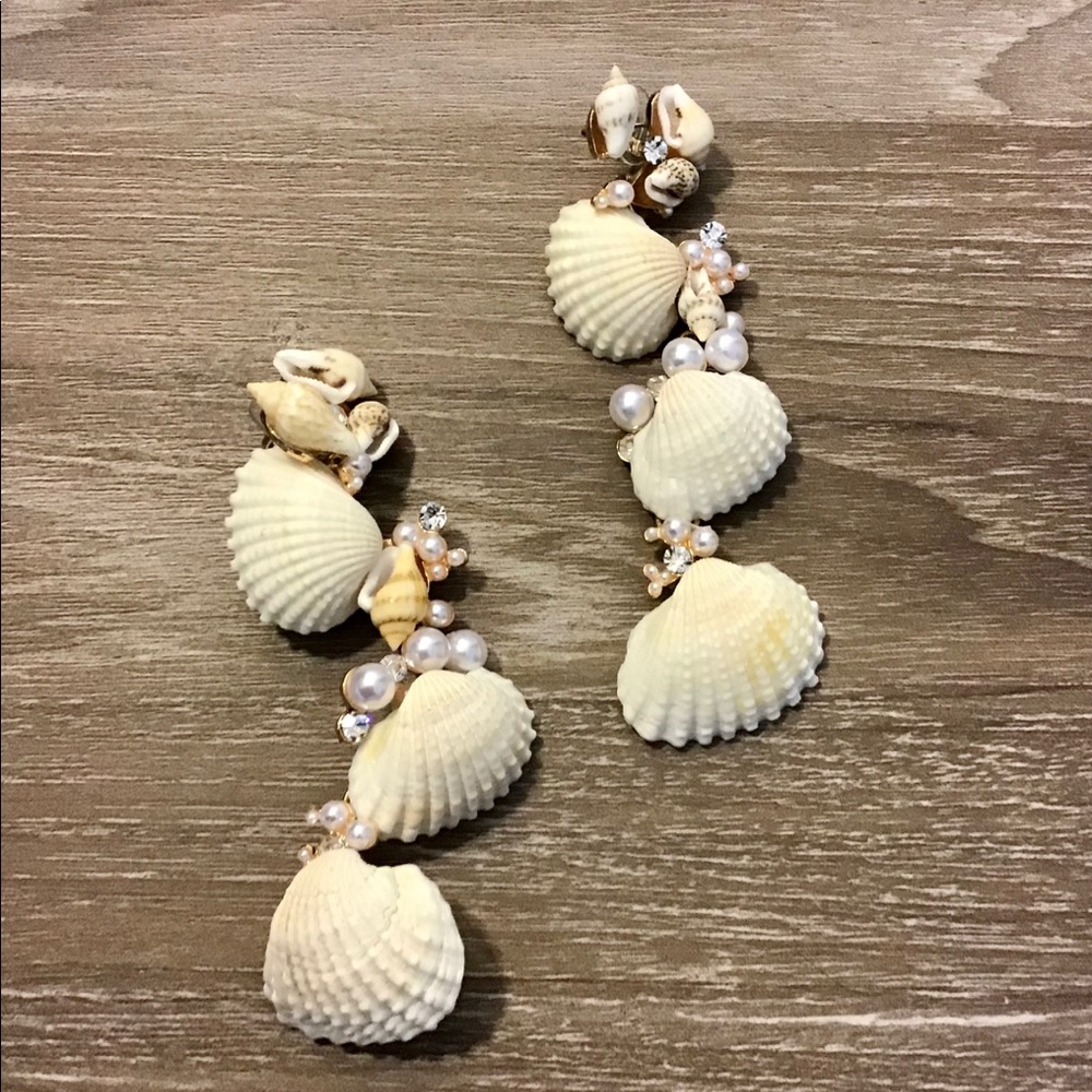 Statement seashell earrings